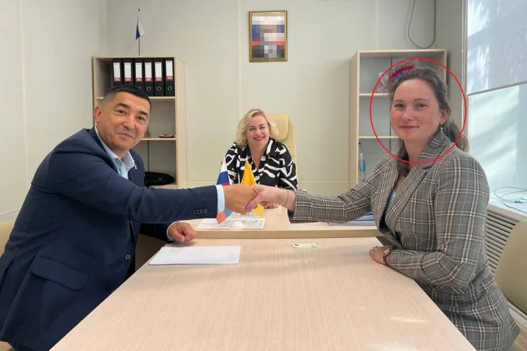 Колаборантку з Бериславщини зробили «представницею батьківського комітету»