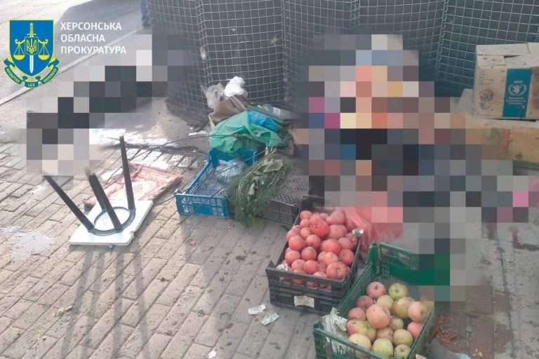 Влада опублікувала відео наслідків обстрілу центру Херсона