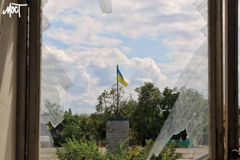 Військові РФ завдали ударів по об’єктах критичної інфраструктури у Херсоні Росіяни вдарили по Білозерці: постраждав чоловік