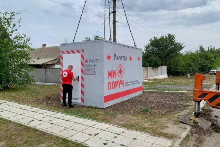 На Херсонщині встановили нові укриття від обстрілів