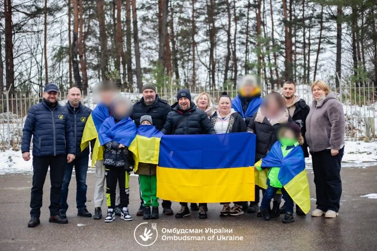 З тимчасово окупованих територій повернули вісьмох дітей: серед них є хлопчик з Херсонщини