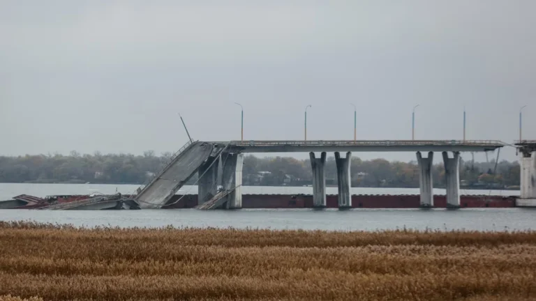 Російська армія готується до форсувань в районі Антонівського моста, – речник Сил оборони Півдня