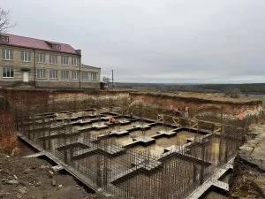 Найбільш проблемними для Херсонщини залишаються підряди на будівництво "підземних шкіл"