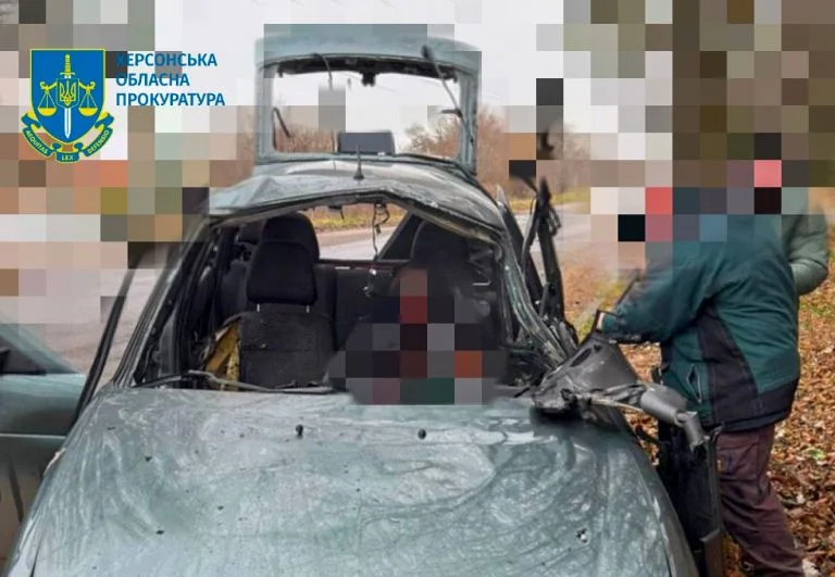 У Херсоні внаслідок атаки російського БпЛА загинув чоловік, також внаслідок обстрілу є двоє поранених