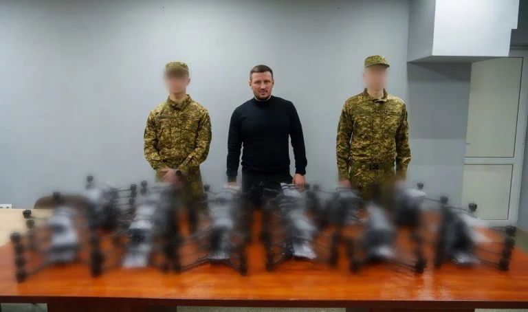 Херсонська ОВА передала Нацгвардії ударні дрони Херсонська ОВА передала Нацгвардії ударні дрони
