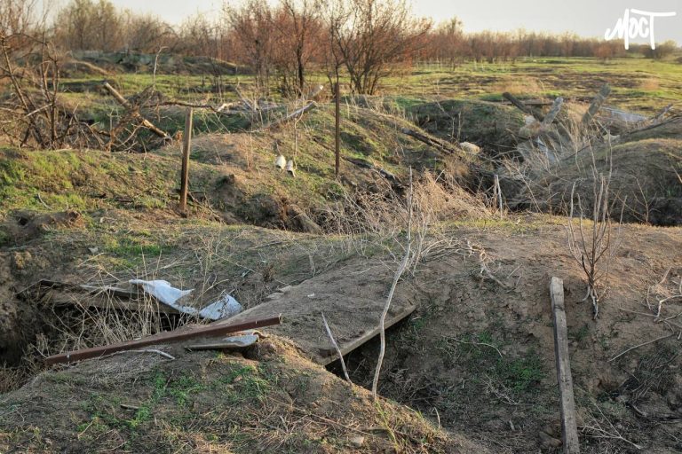 Окопи на Херсонщині, які залишила армія РФ