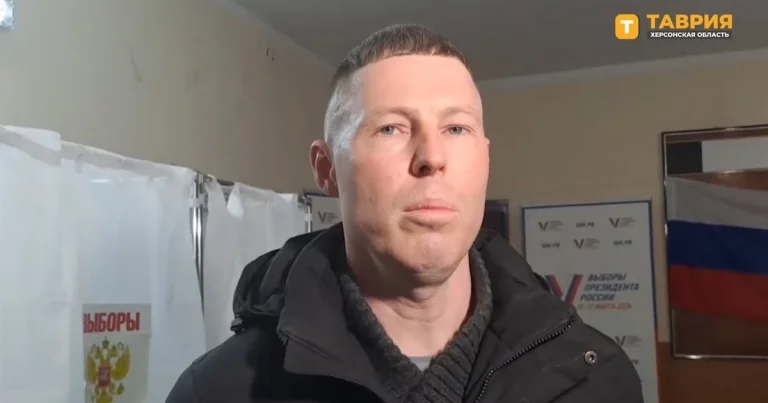 Каховському колаборанту-освітянину, ексдиректору ліцею у Новій Каховці В’ячеславу Рєзнікову повідомили чергову підозру, яка стосується участі в організації та проведенні незаконних виборів на ТОТ.