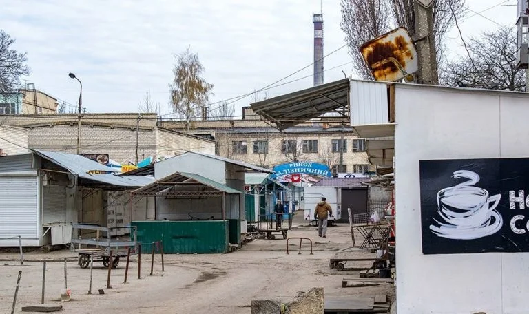 Прокурор хоче забрати ринок Привокзальний у Больбота ринок привокзальний