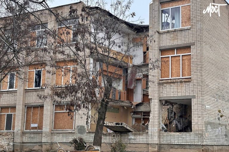 Окупанти обстріляли 36 населених пунктів правобережжя Херсонщини: десять людей поранено