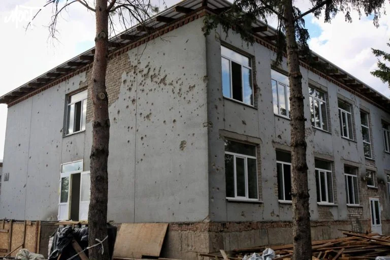 Вчителям Херсонщини підвищили щомісячну доплату до 4 тис. грн Школа Іванівка