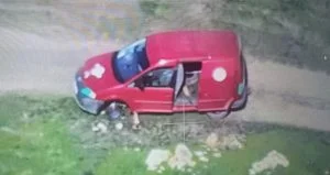 На Херсонщині автомобіль з гуманітарною допомогою підірвався на міні