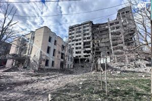 Чотири КАБи майже вщент зруйнували будівлю, що належала Сальдо