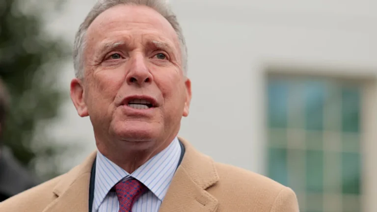 Віткофф сказав Трампу, що передача РФ 4 українських регіонів є ключем до закінчення війни — Reuters