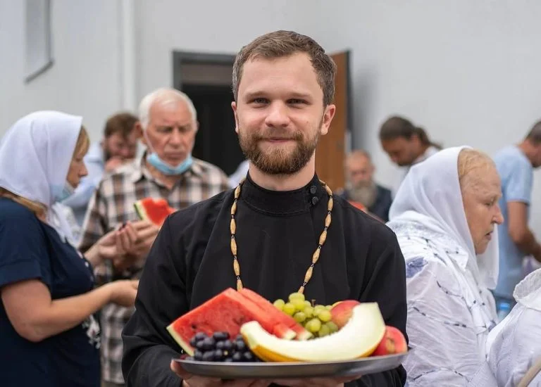 Російському священнику повідомили про підозру за допомогу армії РФ, яка воювала на Херсонщині