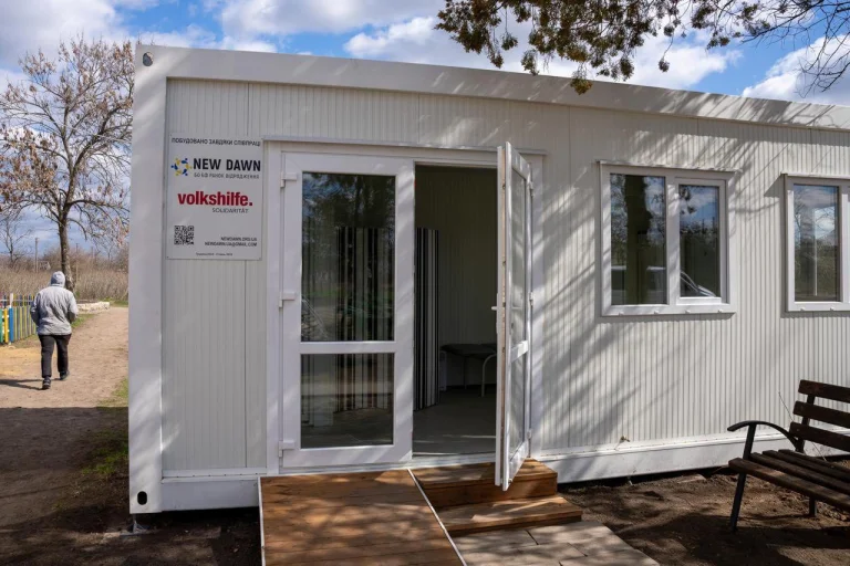 На Херсонщині відкрили новий модульний фельдшерсько-акушерський пункт