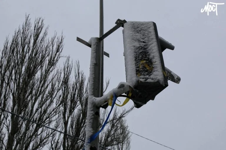 На Херсонщині через негоду 2500 абонентів залишилися без світла сніг херсон