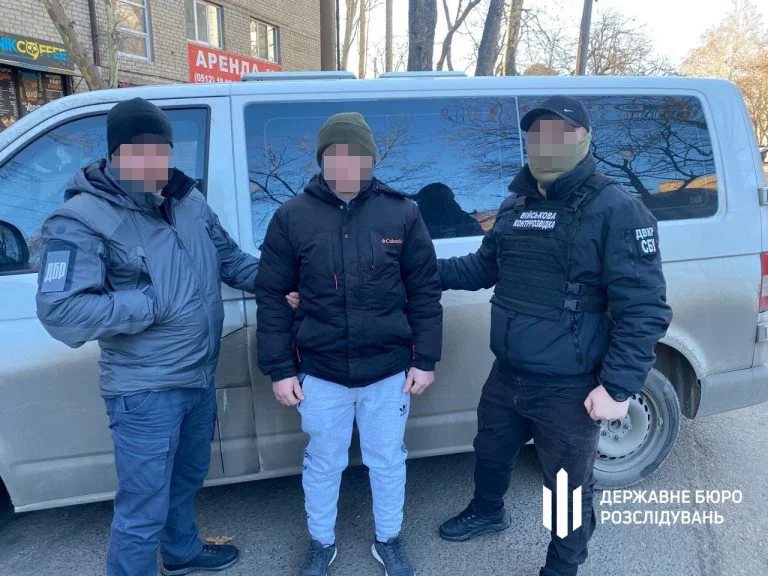12 років за ґратами проведе перебіжчик, який служив окупантам у Херсоні та намагався потрапити до ЗСУ