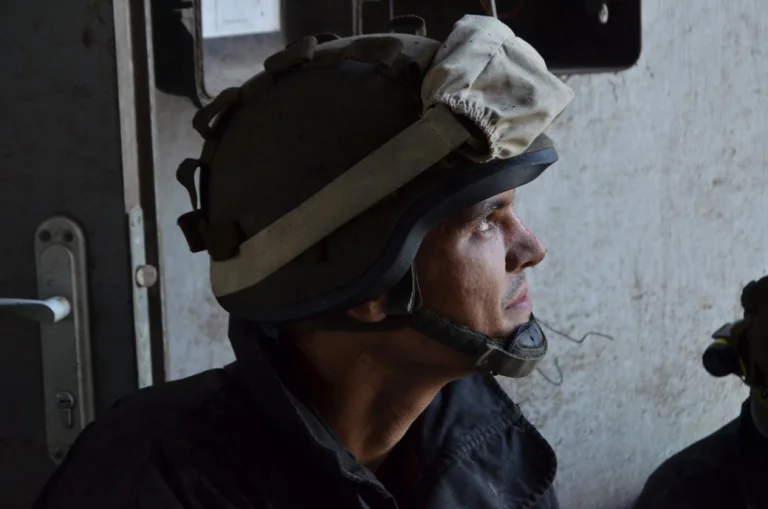 25-річний рятувальник з Херсона отримав відзнаку МВС за мужність і вірність присязі