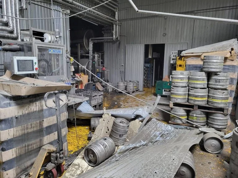 Через російський обстріл постраждала херсонська крафтова броварня (ФОТО)