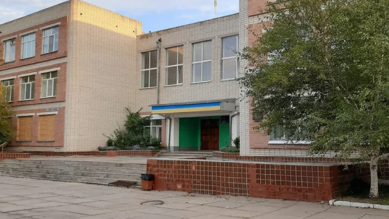 У Степанівці вчителів попередили про звільнення через зменшення класів