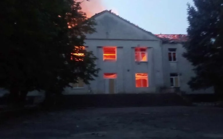 Росіяни знищили будинок культури в одному із населених пунктів Херсонщини (фото)