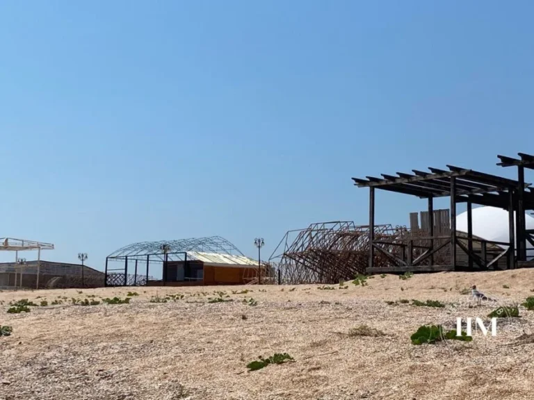 Сальдо обіцяє чергове “місто-курорт” на Арабатській Стрілці