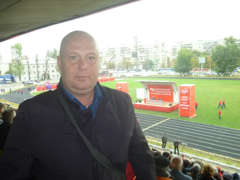 Окупанти призначили екссекретаря Каховської міськради Андрія Мовчана очільником Таврійська