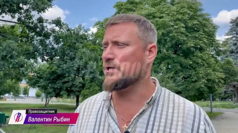 Адвокат-колаборант, який “засвітився” на ТОТ Херсонщини, отримав вирок українського суду