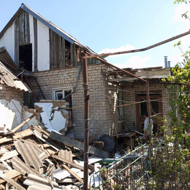 Росіяни зруйнували будинок медійника з Херсонщини