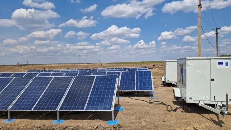 У Бериславській громаді запрацювала перша свердловина на сонячній підстанції