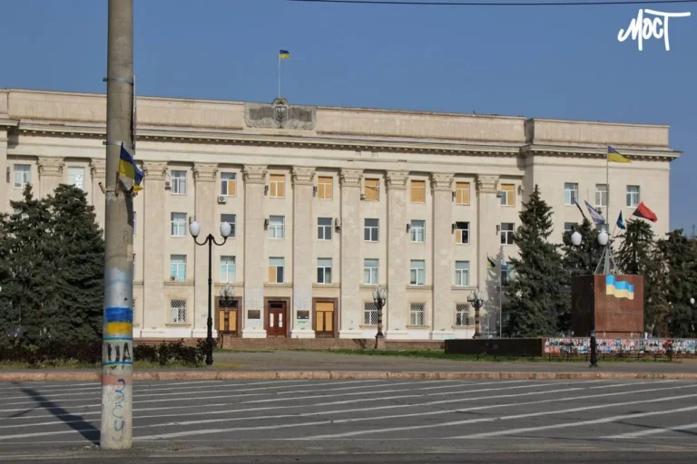 У червні 2025 року керівники структурних підрозділів ХОВА отримали понад 1,5 млн грн зарплати