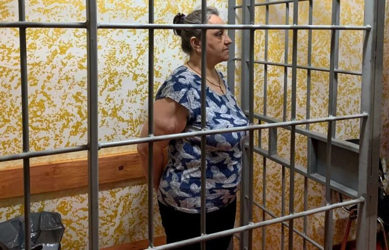 Окупанти засудили до 12 років жительку Херсонщини за переказ коштів на підтримку ЗСУ