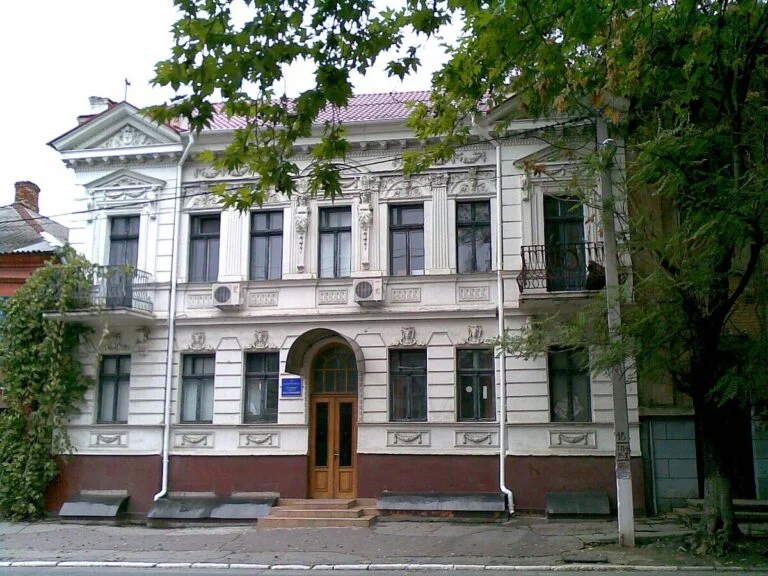 Псевдокерівник Херсонської філармонії жалкує, що не встиг викрасти музичні інструменти