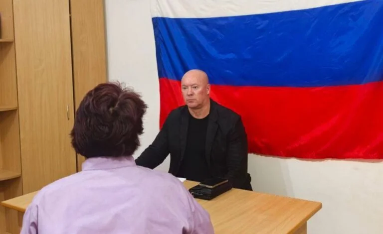 Псевдодепутата з окупованої Каховки підозрюють у співпраці з ворогом