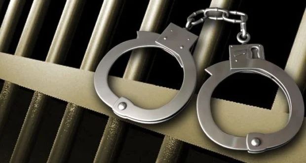 У Херсоні офіцера підозрюють у вимаганні коштів у підлеглих в обмін на “непогіршення умов”