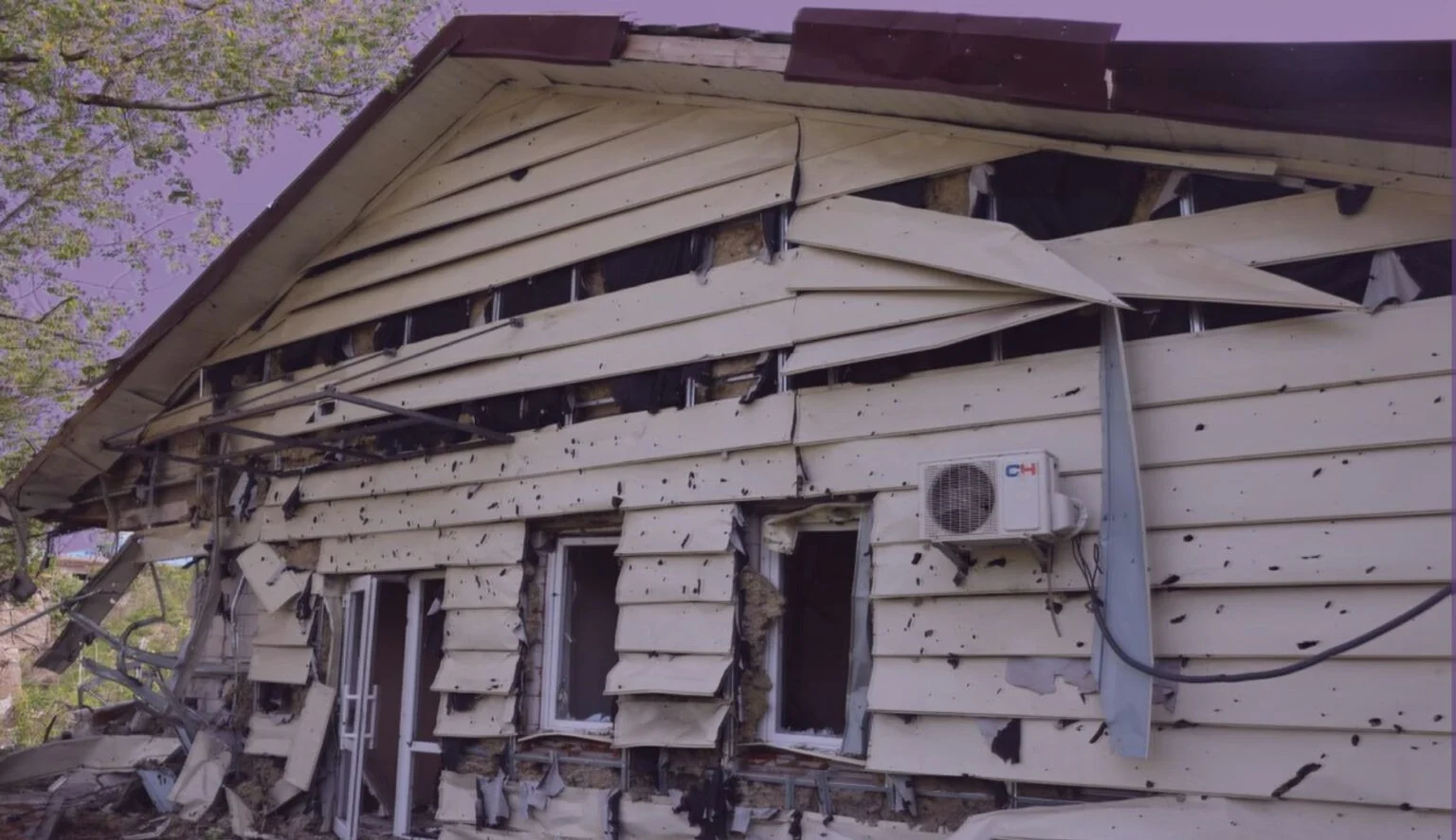 Медицина на колесах: як мобільні бригади лікарів рятують прифронтові громади Херсонщини та Донеччини