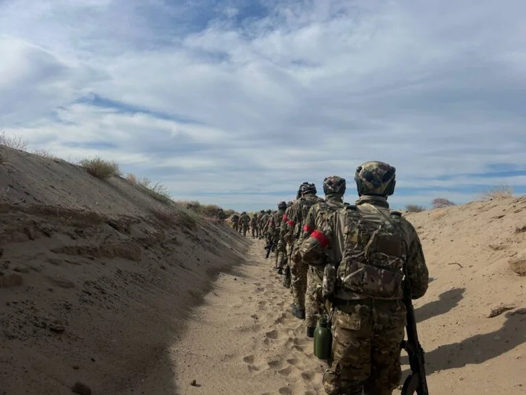 Росія продовжує мілітаризацію дітей: школярів із Херсонщини вивезли до табору у Волгограді