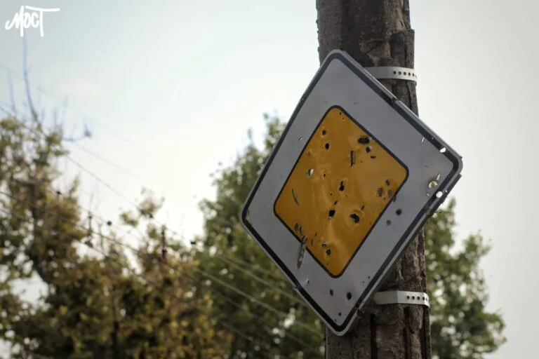 The Kherson Regional Military-Civil Administration explained why it plans to repair roads in the frontline zone