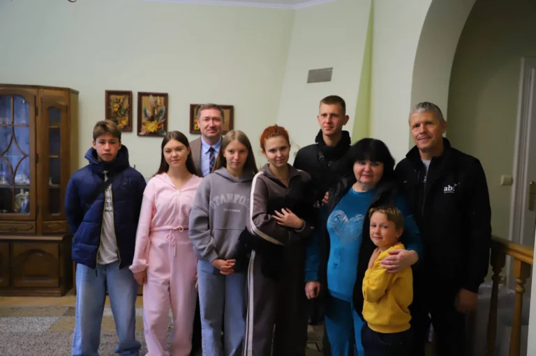 З Херсона – у власний дім на Львівщині: ДБСТ родини Савчуків отримав нове житло