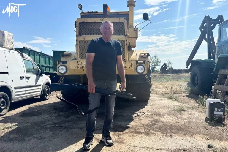 Ірландський блогер видалив взятий без дозволу контент українських журналістів з фільму про херсонських фермерів