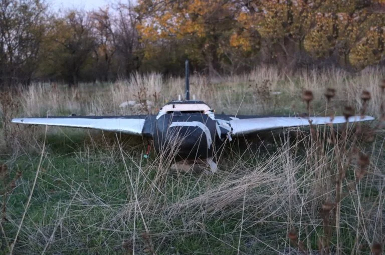 Оборонці неба на Херсонщині показали фото збитого російського безпілотника