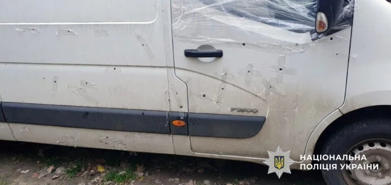 Росіяни атакували поліцейську автівку – поранено п’ятеро правоохоронців