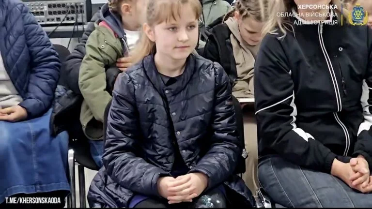 Перша протезована дитина України — школярка з Херсонщини — встановила рекорд на лижах