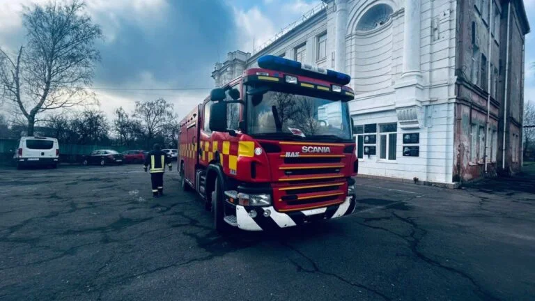 The Zmiivka Fire Department received a specialized vehicle from Swedish partners