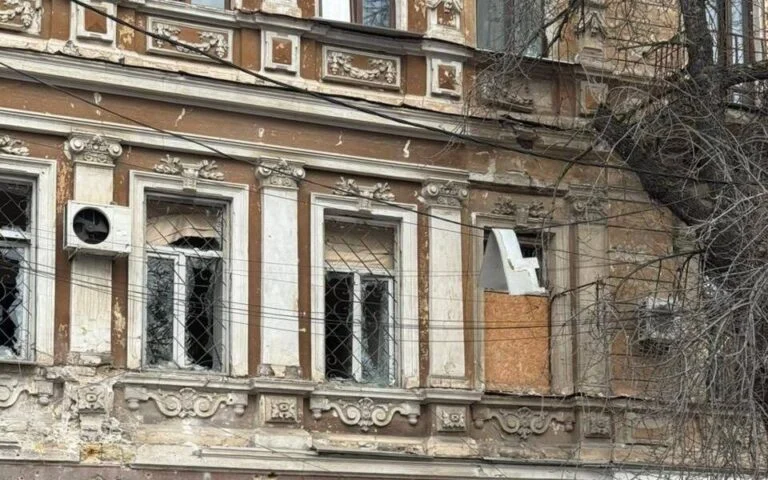 Росіяни показали, як ударили з артилерії по центральній частині Херсона (ОНОВЛЕНО)