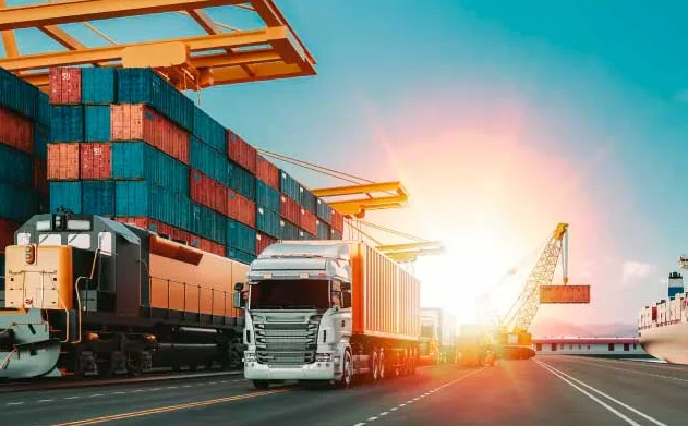 Особливості митного оформлення військових вантажів: що потрібно знати