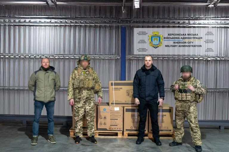 The Marine infantry unit defending the Kherson community received five generators