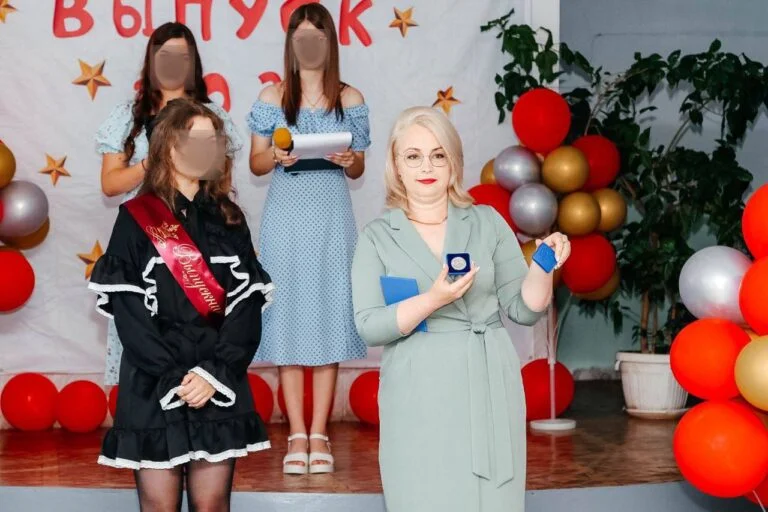 Жительці Херсонщини повідомили про підозру за участь у незаконній раді окупантів