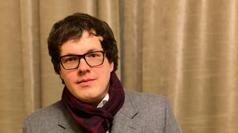 Окупаційний посадовець Херсонщини Шпір святкував ігристим удар РФ по Івано-Франківську