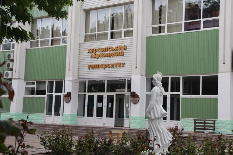 A third of Kherson applicants plan to enroll in local universities, according to a survey